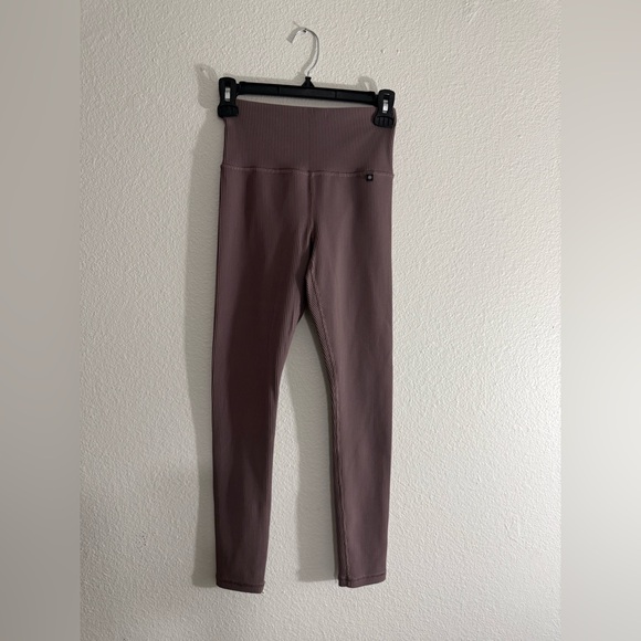 Athleta Mauve Ribbed Leggings - Picture 2 of 7